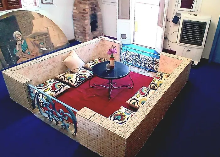 Hana Not For Egyptian Hostel *